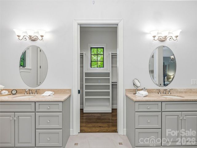 732 Streamside Drive, Arden, NC 28704