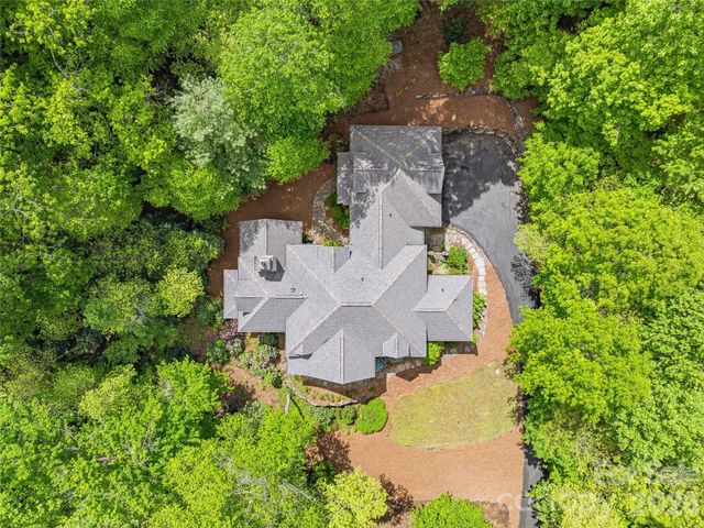 732 Streamside Drive, Arden, NC 28704