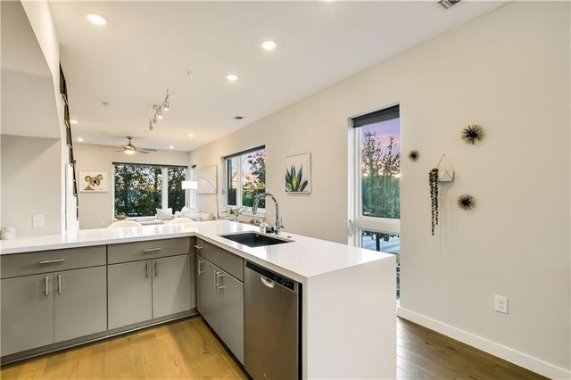 2002 E 7th ST 201, Austin, TX 78702