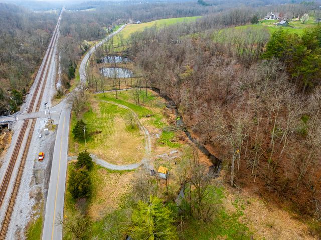 1500 Old Gallatin Rd, Portland, TN 37148