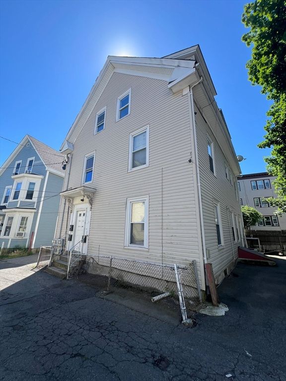 9 Lander Avenue 3, Lynn, MA 01902