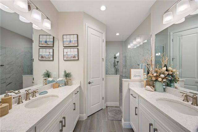 2322 Marquesa CIR, Naples, FL 34112