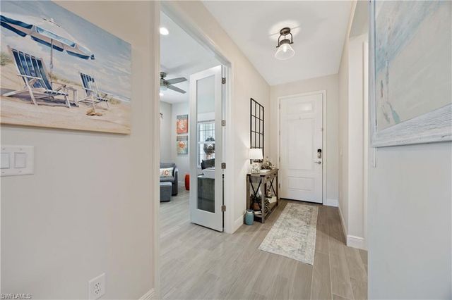 2322 Marquesa CIR, Naples, FL 34112