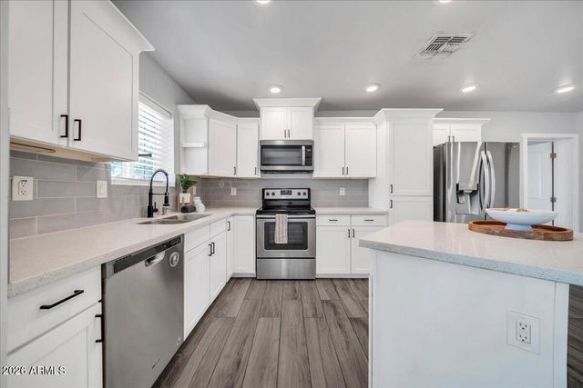 7226 N 23RD Avenue, Phoenix, AZ 85021