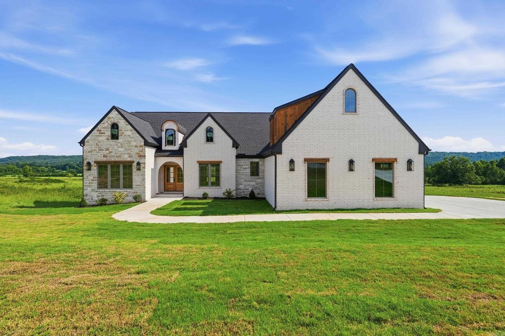 252 Castleberry Road, Greenbrier, AR 72058