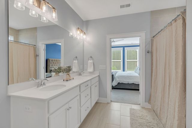 262 Cornice Dr, La Vergne, TN 37086