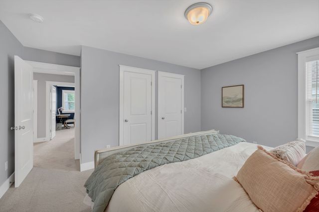 262 Cornice Dr, La Vergne, TN 37086