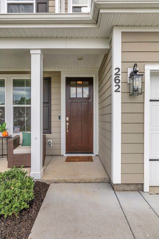 262 Cornice Dr, La Vergne, TN 37086