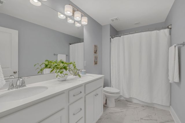 262 Cornice Dr, La Vergne, TN 37086