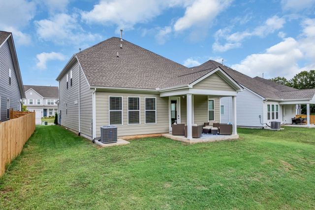 262 Cornice Dr, La Vergne, TN 37086