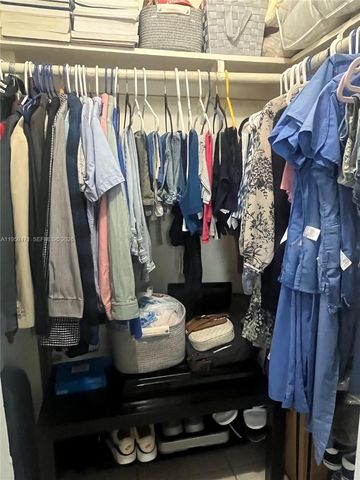 606 W 81st St 210, Hialeah, FL 33014