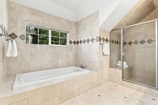 3855 Magnolia Drive, Palo Alto, CA 94306