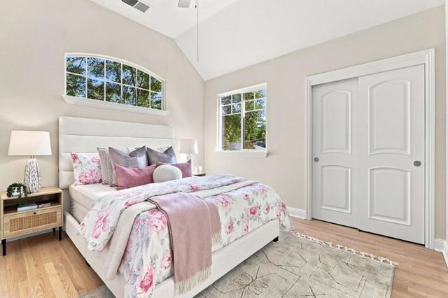 3855 Magnolia Drive, Palo Alto, CA 94306