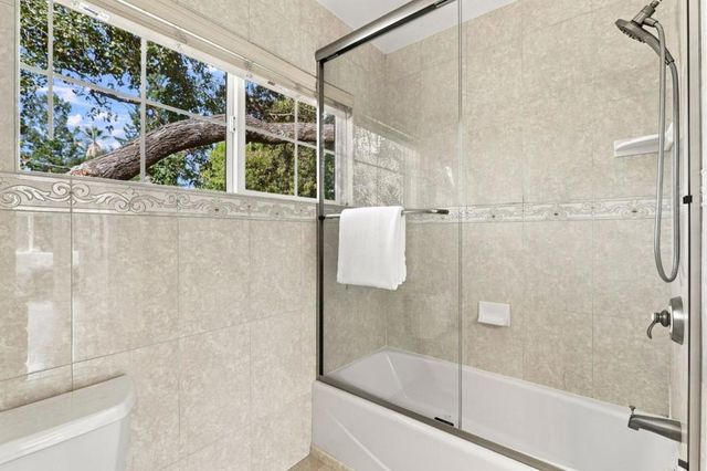 3855 Magnolia Drive, Palo Alto, CA 94306