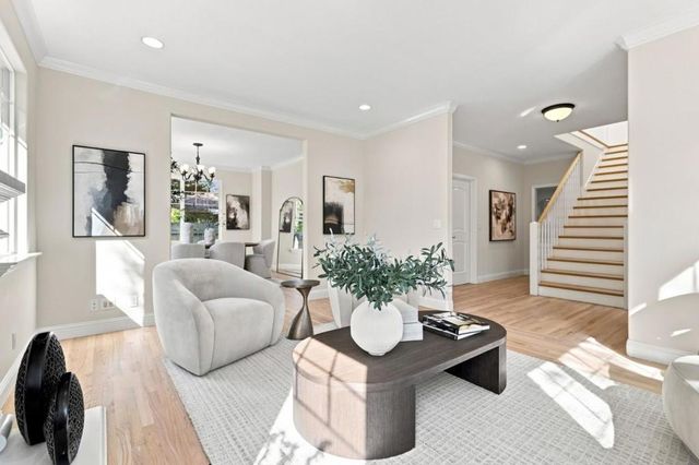 3855 Magnolia Drive, Palo Alto, CA 94306