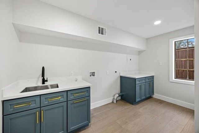 6143 Ella Lee Lane, Houston, TX 77057