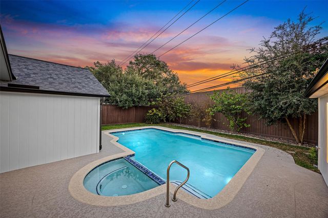 6143 Ella Lee Lane, Houston, TX 77057