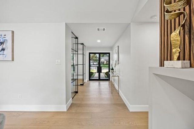 6143 Ella Lee Lane, Houston, TX 77057