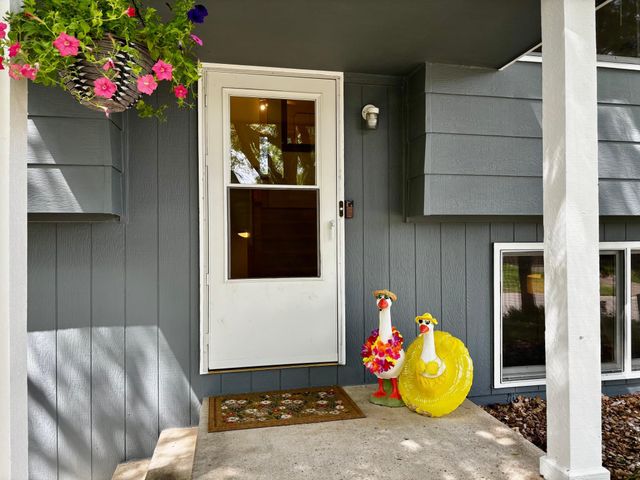 7020 Springhill Circle, Eden Prairie, MN 55346