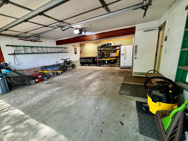 7020 Springhill Circle, Eden Prairie, MN 55346