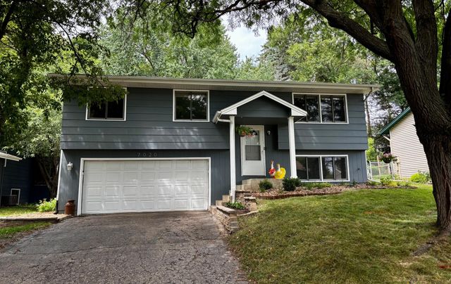 7020 Springhill Circle, Eden Prairie, MN 55346