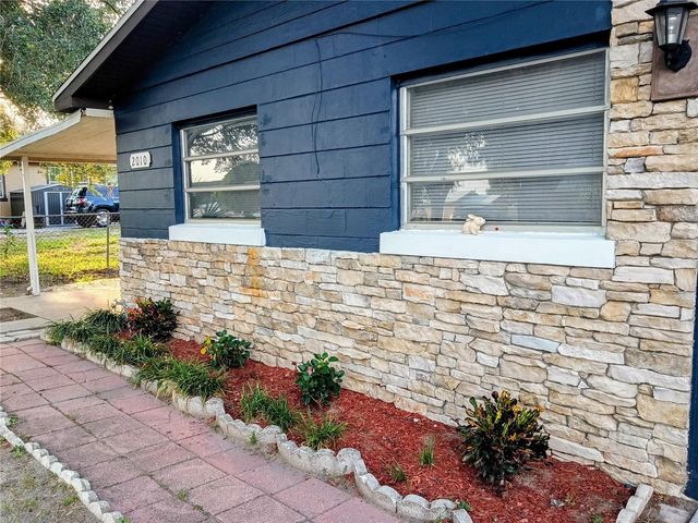 2010 PINE AVENUE, Haines City, FL 33844