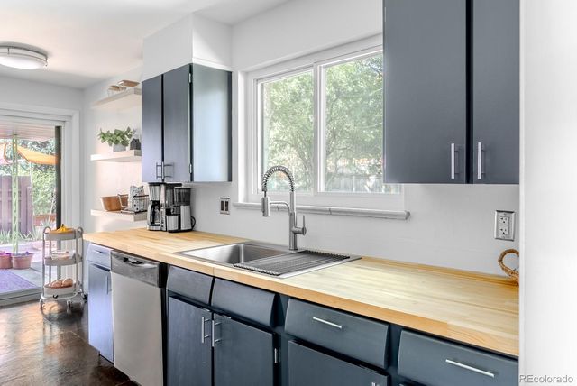 6067 Owens Street, Arvada, CO 80004