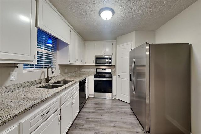 518 Joel Court, Canton, GA 30114