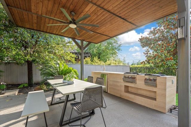 11 Black Spruce Court, Spring, TX 77389