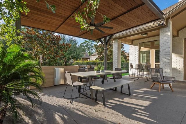 11 Black Spruce Court, Spring, TX 77389