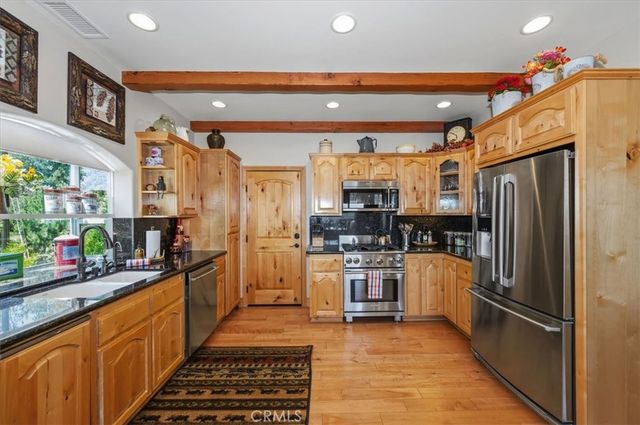 885 Del Norte, Lake Arrowhead, CA 92352