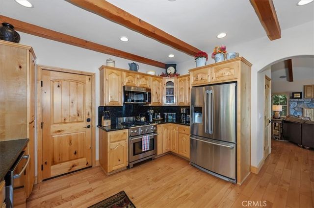 885 Del Norte, Lake Arrowhead, CA 92352