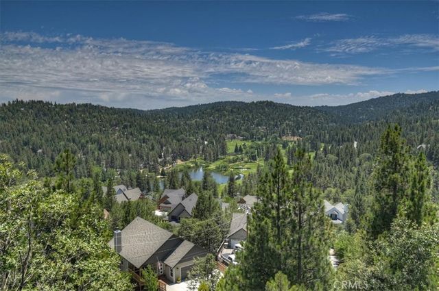 885 Del Norte, Lake Arrowhead, CA 92352