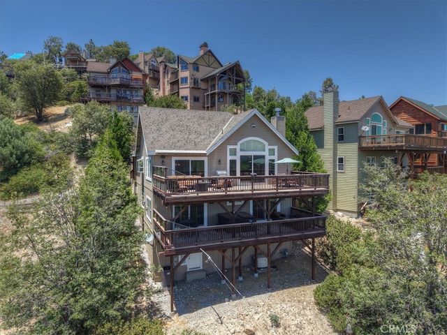 885 Del Norte, Lake Arrowhead, CA 92352