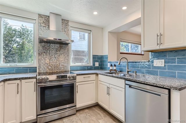 2960 S Vine St, Denver, CO 80210