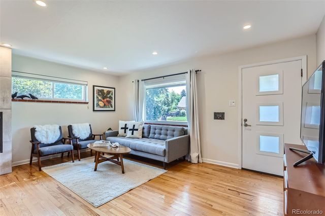 2960 S Vine St, Denver, CO 80210