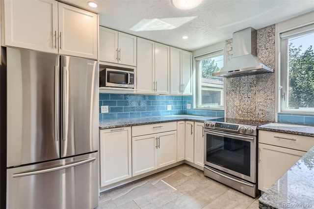 2960 S Vine St, Denver, CO 80210