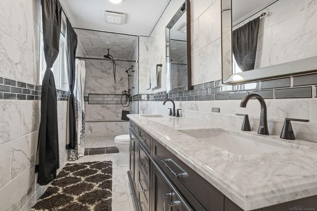 39531 Willmarth Street, Harrison Twp, MI 48045