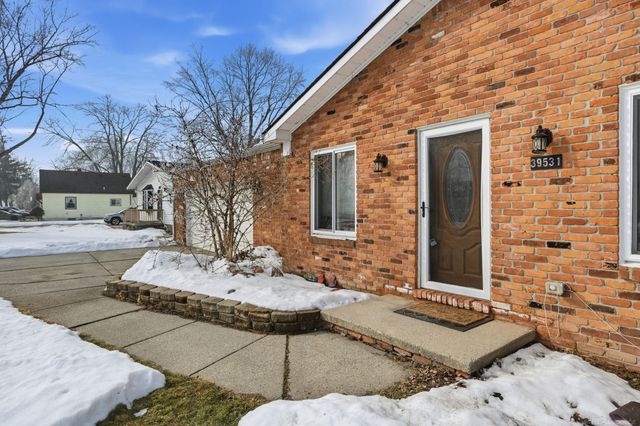 39531 Willmarth Street, Harrison Twp, MI 48045