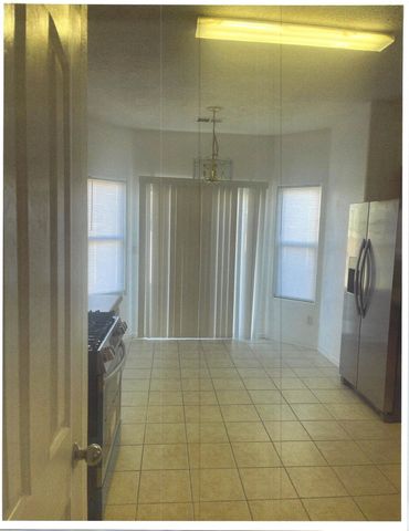 1635 Corte Del Sol NW, Albuquerque, NM 87105