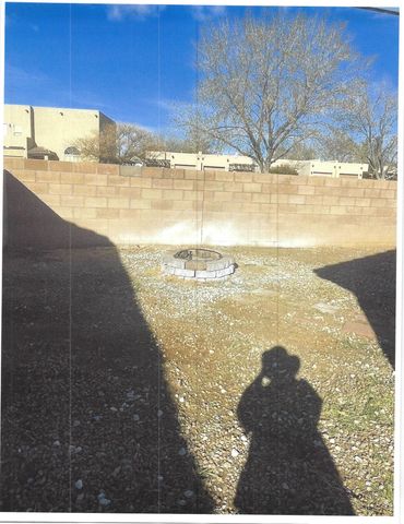 1635 Corte Del Sol NW, Albuquerque, NM 87105