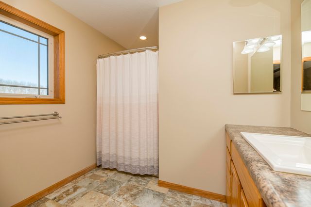 9325 E ST CHARLES RD, Columbia, MO 65202