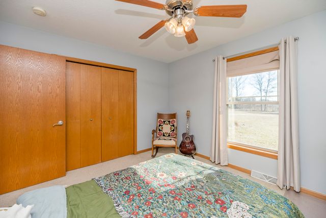 9325 E ST CHARLES RD, Columbia, MO 65202