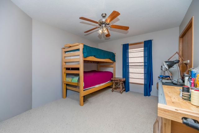 9325 E ST CHARLES RD, Columbia, MO 65202