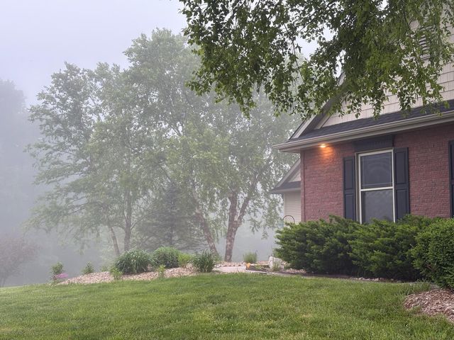 9325 E ST CHARLES RD, Columbia, MO 65202