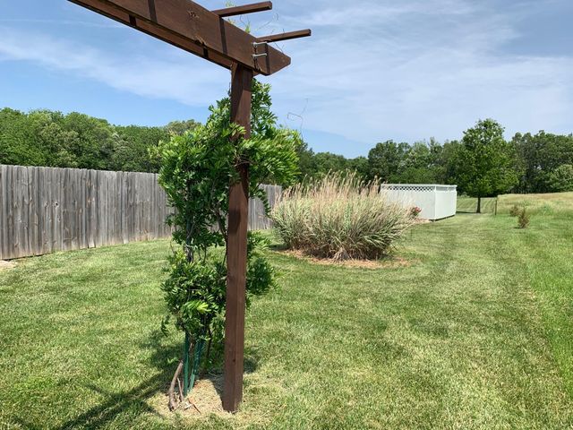 9325 E ST CHARLES RD, Columbia, MO 65202