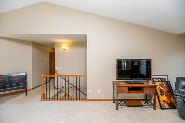 9325 E ST CHARLES RD, Columbia, MO 65202