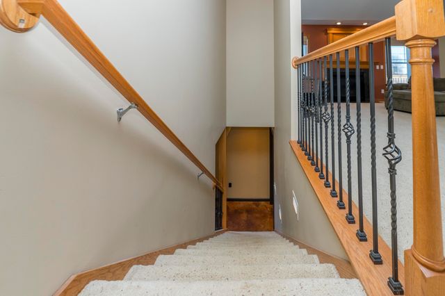 9325 E ST CHARLES RD, Columbia, MO 65202