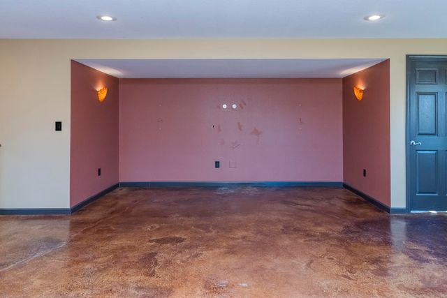 9325 E ST CHARLES RD, Columbia, MO 65202