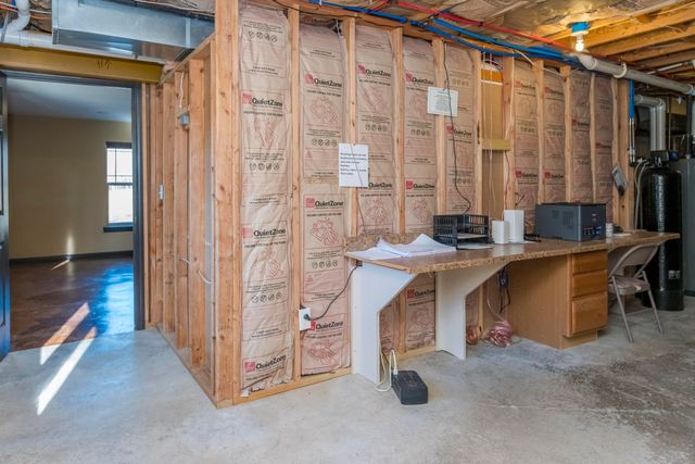 9325 E ST CHARLES RD, Columbia, MO 65202